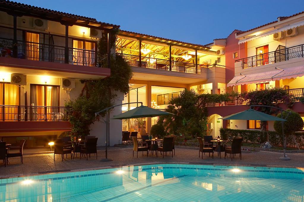 Pelli Hotel Пефкохори Экстерьер фото