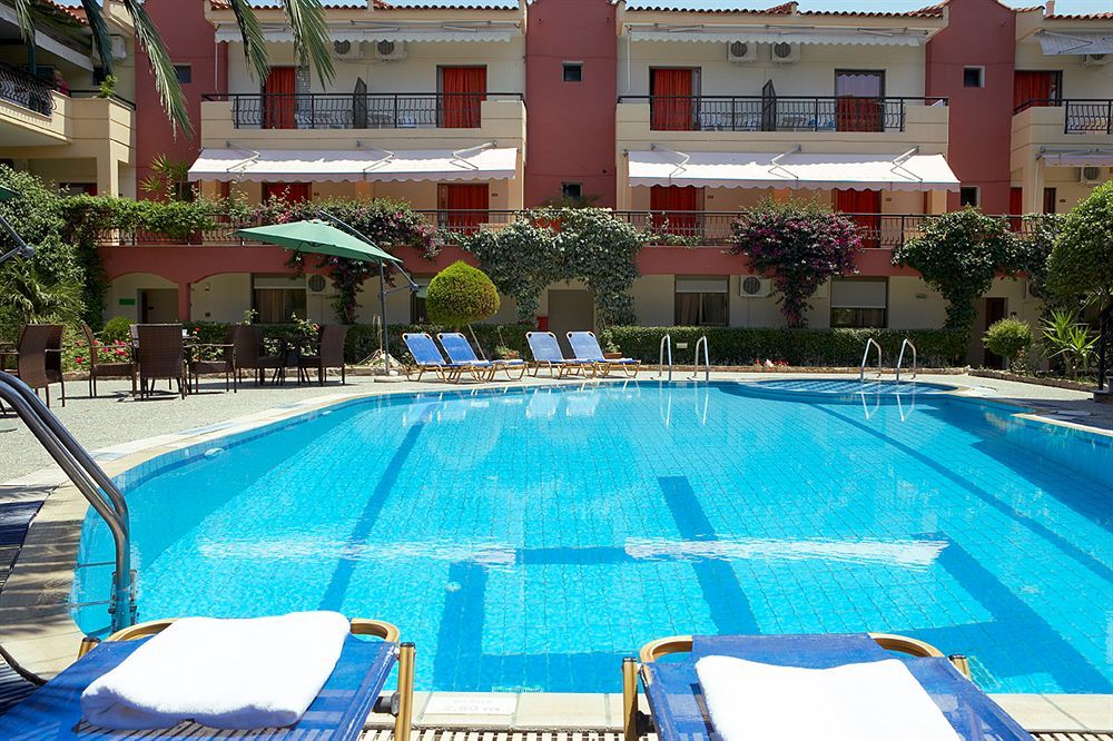 Pelli Hotel Пефкохори Экстерьер фото